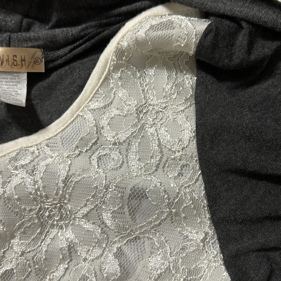 Lavish XL one piece Lace Top with attached open cardigan - Picture 9 of 12